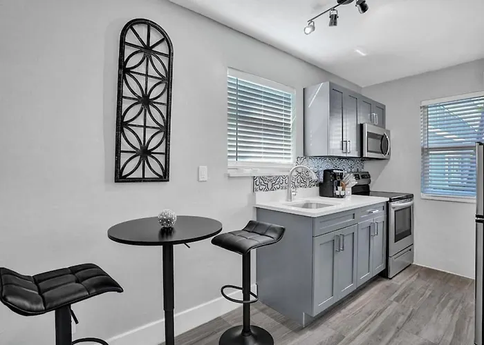 Rustic Retreats Cozy 1Br For 4 Guests Minutes From Las Olas